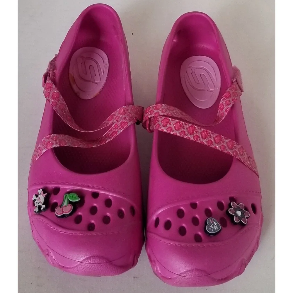 SKECHERS Cali Gear Girls 4Y Pink Mary Jane Strappy Flats Water Shoes Gardening